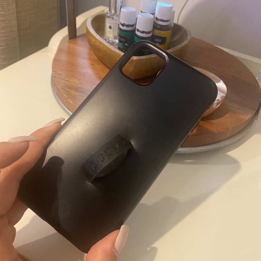 Loopy LEFT HANDED phone case